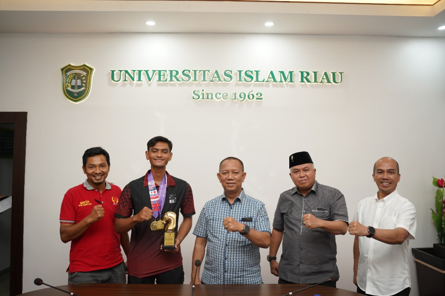Pimpinan UIR Apresiasi Prestasi Fadli di Cabor Horseback Archery Seoul