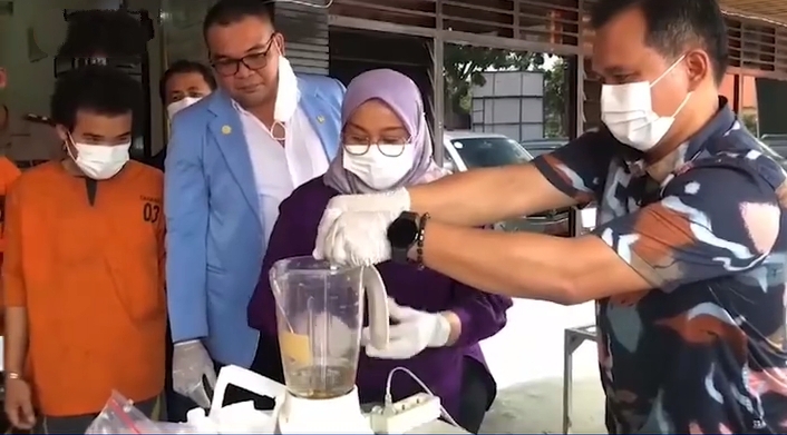 Polsek Bukit Raya Musnahkan 3,5 Kg Ganja dan 260 Pil Riklona dari 3 Tersangka
