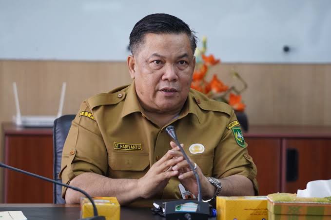 Buntut Anak Istri Pamer Kemewahan, Sekdaprov Riau Bakal Dipanggil Kemendagri
