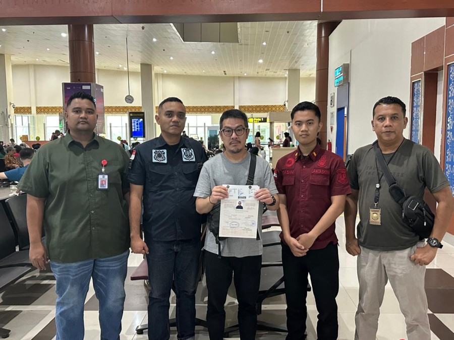 WNA Asal Singapura Dideportasi dari Pekanbaru