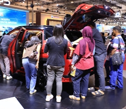 Rayakan 55 Tahun di Indonesia, MMKSI Bukukan 1.975 SPK di GJAW 2025