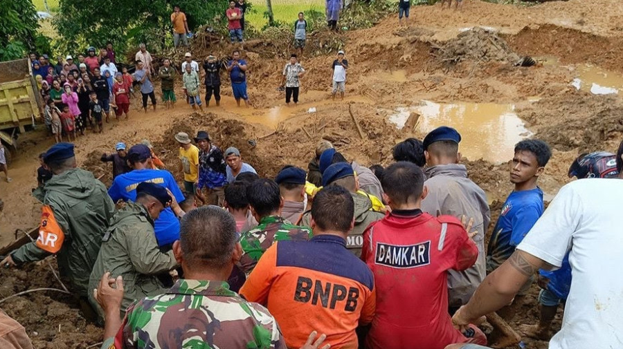 3 Orang Tewas, Tertimbun Longsor dan Terseret Banjir di Padang Pariaman