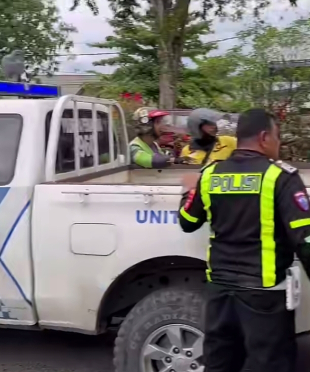 Ojol Perempuan 27 Tahun Tewas Terseret Truk di Soekarno-Hatta Pekanbaru