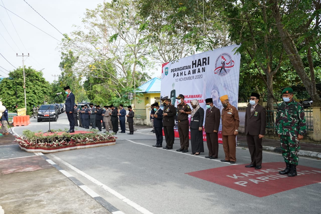 Pjs Bupati Siak Dan Forkopimda Laksanakan Upacara Peringatan Hari Pahlawan Ke-75