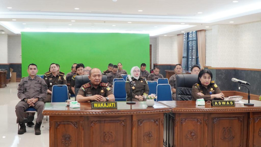 Wakajati Riau Ikuti Penutupan Rakernas Kejaksaan RI 2024 Secara Virtual