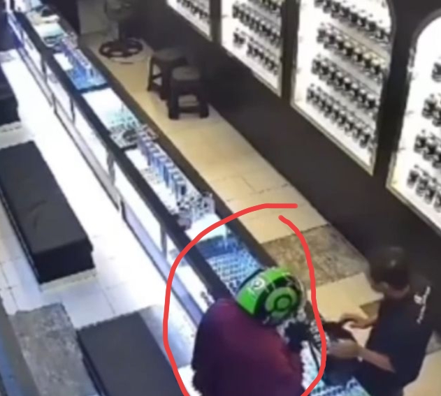 Modus Hipnotis Terjadi di Pekanbaru, Pelaku Berhelm Ojol Kelabui Pemilik Toko