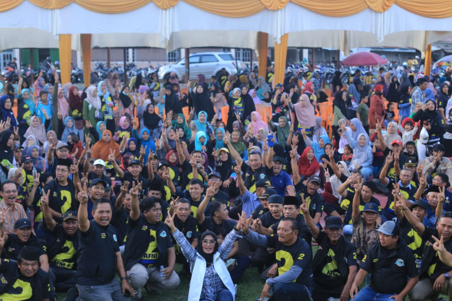 Ribuan Urang Awak Deklarasikan Dr Afni Jadi Bupati Siak