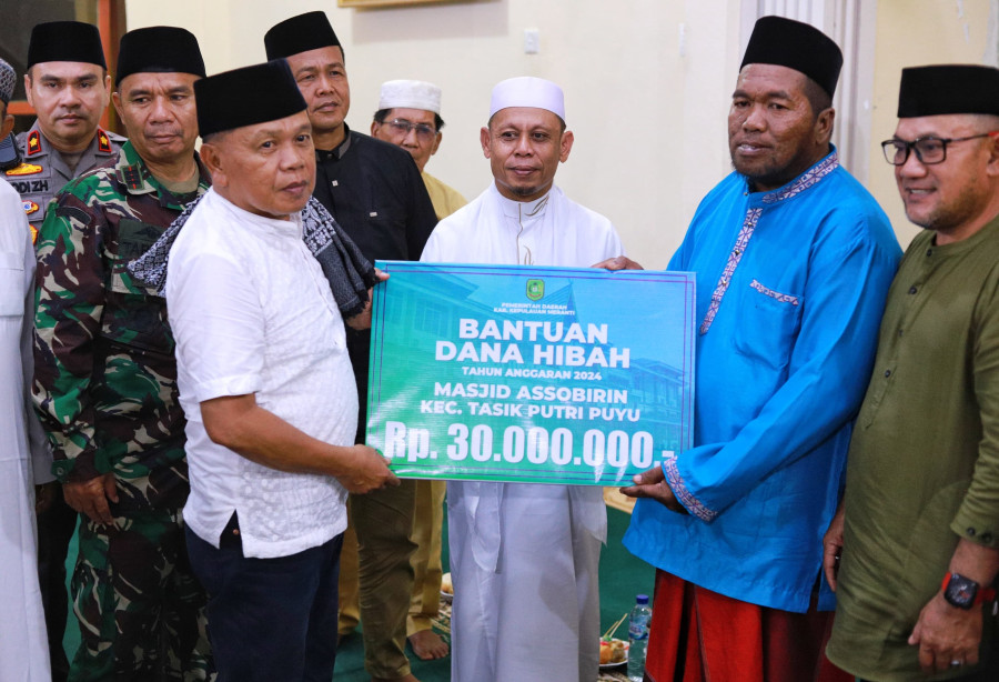 Plt Bupati Asmar Safari Ramadan di Kecamatan Tasik Putri Puyu