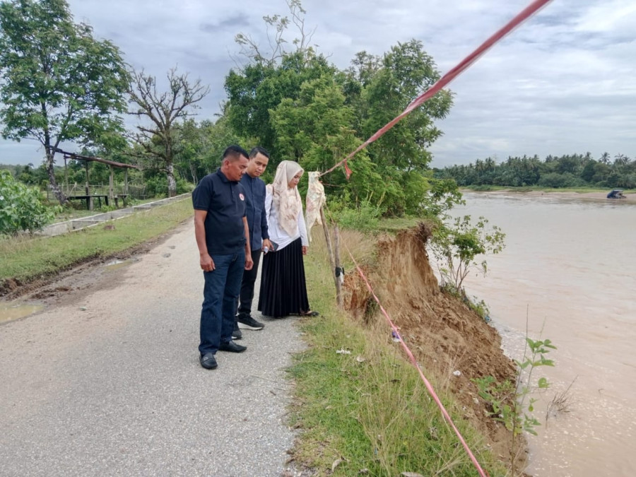 Pj Kades Harapkan Pemkab Kuansing Segera Tangani Longsor di Desa Muaro Tombang