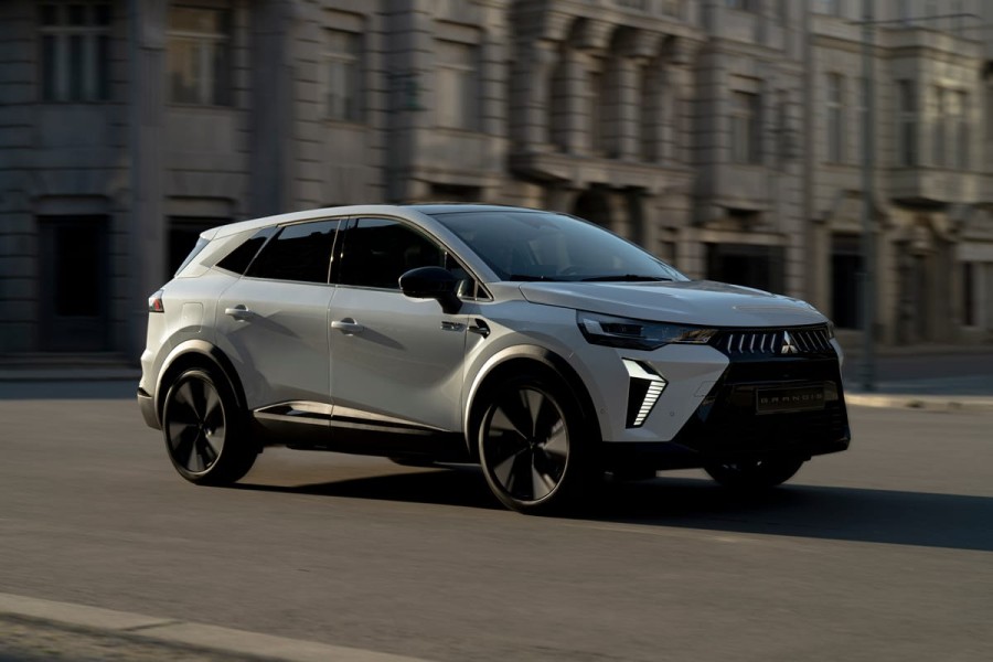 Mitsubishi Luncurkan All-New Grandis di Eropa, Usung Desain Dinamis dan Teknologi Elektrifikasi
