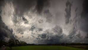 Langit Riau Masih Kelabu, Titik Panas Mulai Muncul di Dumai
