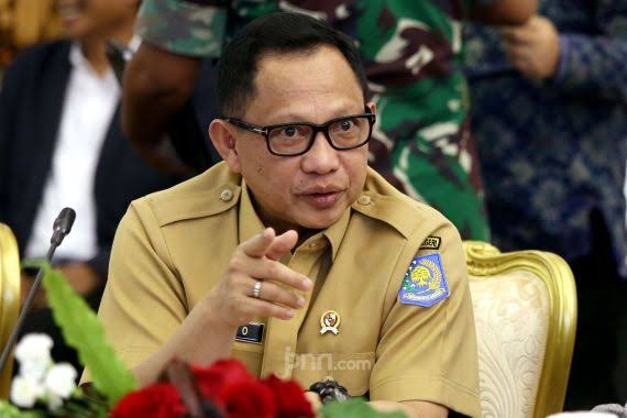 Kemendagri Wajibkan Izin Tertulis bagi Kepala Daerah yang Hendak ke Luar Negeri