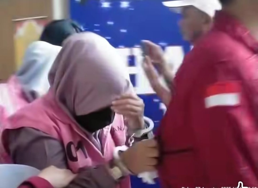Kepsek dan Bendahara SMAN 1 Ujung Batu Jadi Tersangka Korupsi Dana BOS Rp2,8 Miliar
