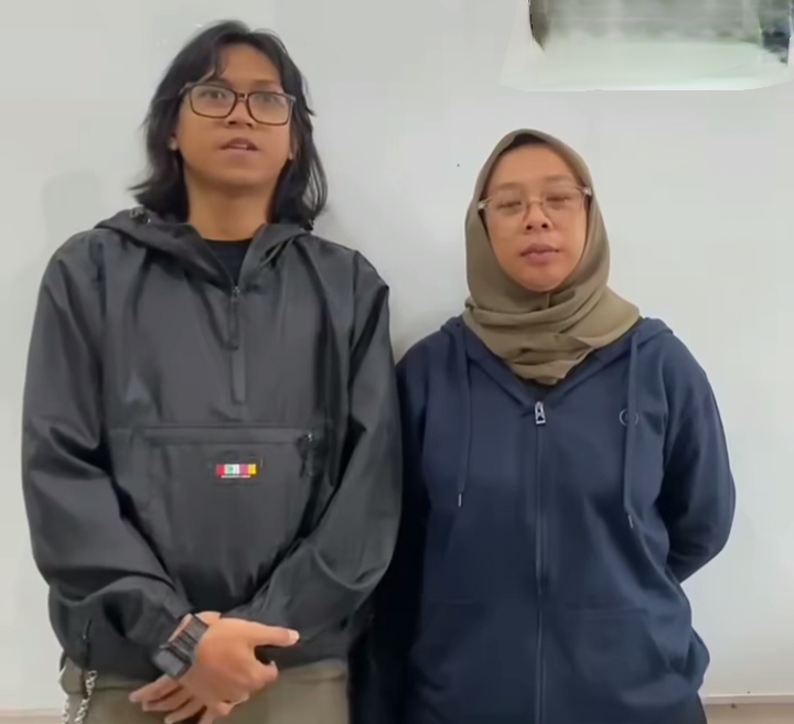Vokalis Sukatani Diduga Dipecat Jadi Guru Usai Lagu ‘Bayar Bayar Bayar’ Kontroversial