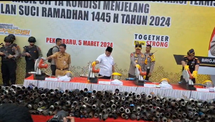 Polda Riau Musnahkan Narkoba,  Knalpot Brong dan Rokok Ilegal Hasil KRYD Jelang Ramadhan