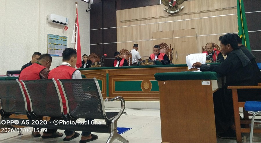 Sidang Illegal Logging Bengkalis, JPU Tuntut Dua Terdakwa 1 Tahun 6 Bulan Penjara