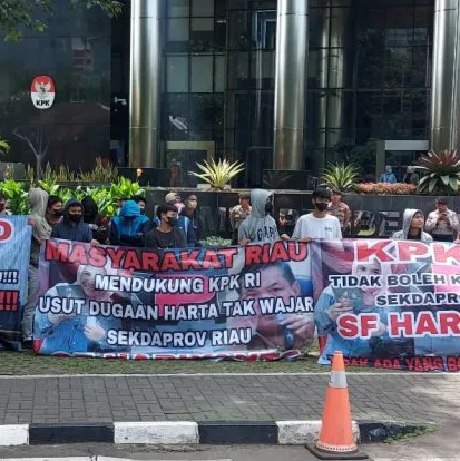 Mahasiswa Riau Peduli Desak KPK Usut Tuntas Kekayaan Sekdaprov Riau