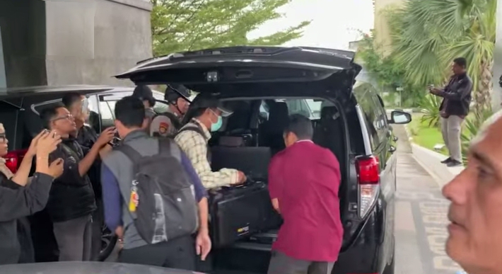 KPK Sita Koper dari Kantor PUPR Riau, Terkait Dugaan Korupsi Payung Elektrik?