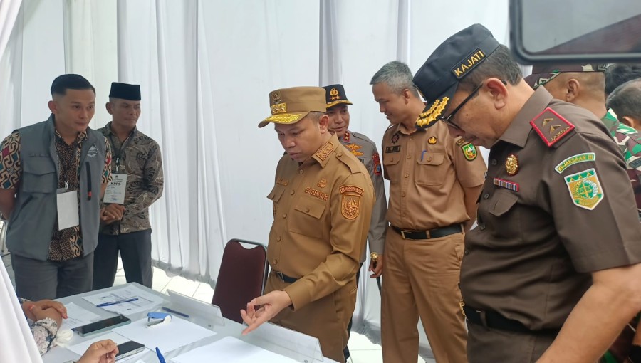 Gubri Kunjungi TPS RS Siak, Harap Tidak Ada Pengulangan PSU