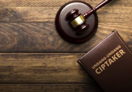 MK Tolak Gugatan Buruh Batalkan UU Cipta Kerja
