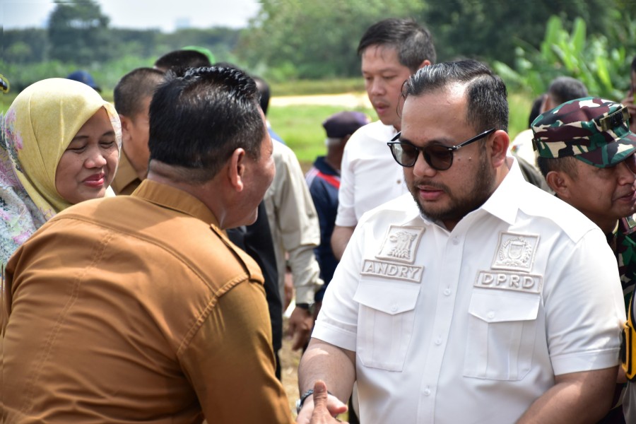 Patuhi Instruksi Presiden, Andry Saputra Dukung Satpol PP Tertibkan Reklame Ilegal