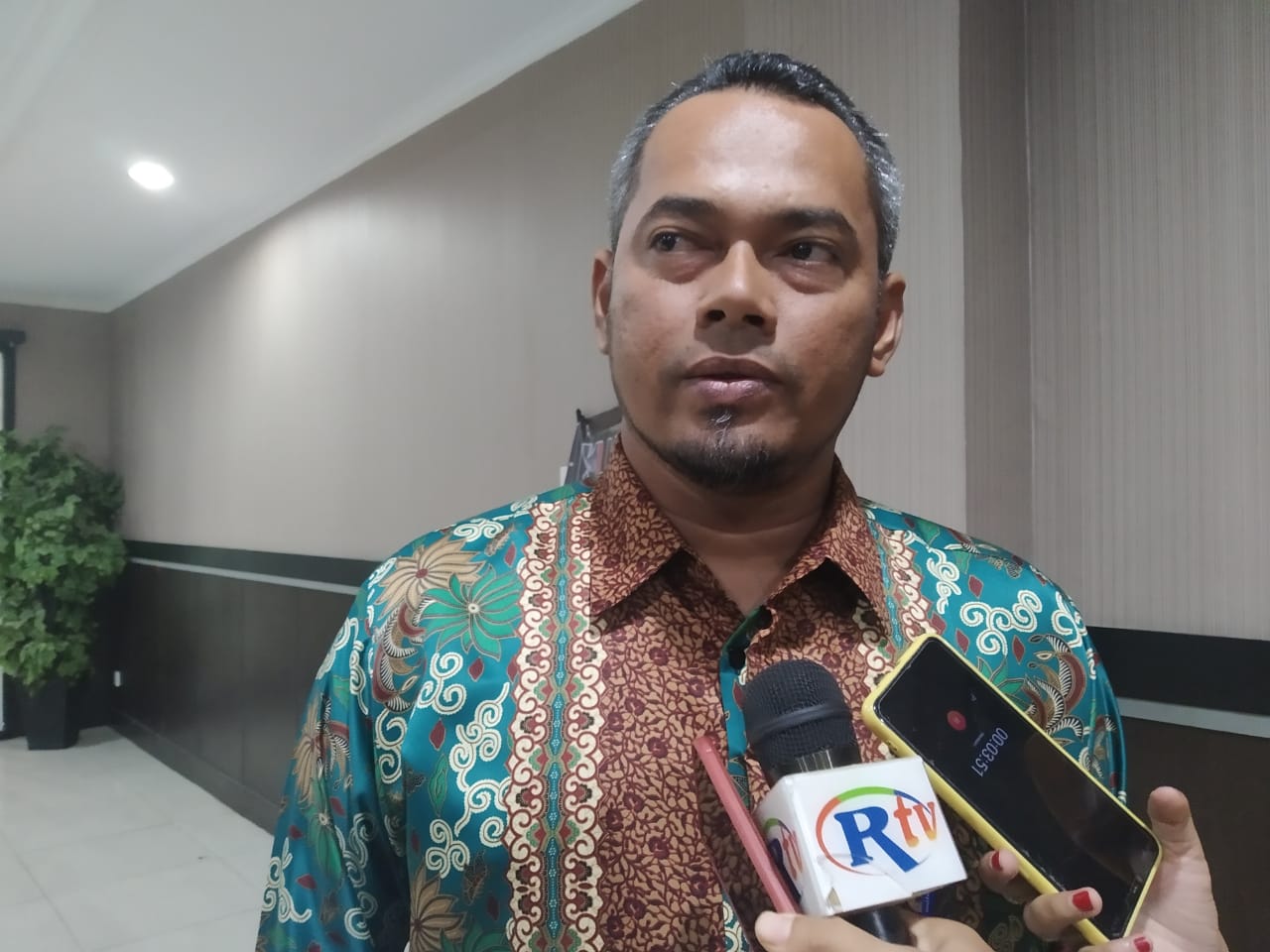 Cacat Aturan, Surat Pemberhentian Hamdani Sebagai Ketua DPRD Pekanbaru DitolakÂ Â 