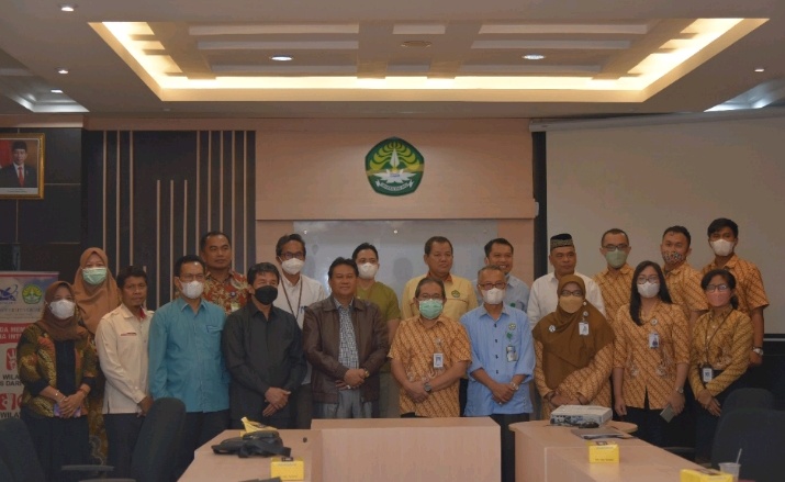 Pastikan Mahasiswa Miliki Jaminan Kesehatan, Rektor UNRIÂ Optimalkan Pelaksanaan JKN-KIS