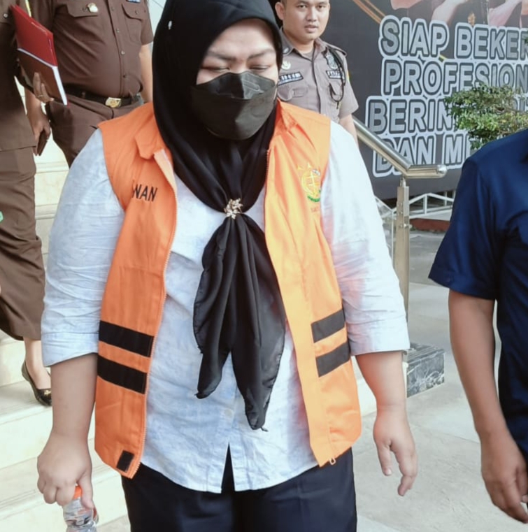 Diduga Korupsi Dana BLU, Eks Rektor dan Bendahara UIN Suska Jadi Tersangka