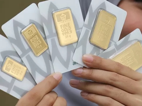 Hari Ini Harga Emas Antam di Pegadaian Turun