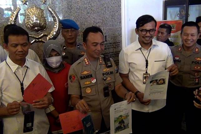 Anak Balita Penghina Risma Menangis Terus Mencari Ibunya