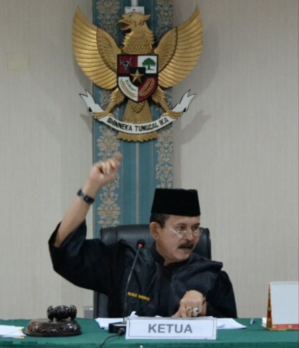 Ketua KI Riau : Harus Diselidiki, Siapa Satpol PP Yang Suruh Wartawan Keluar