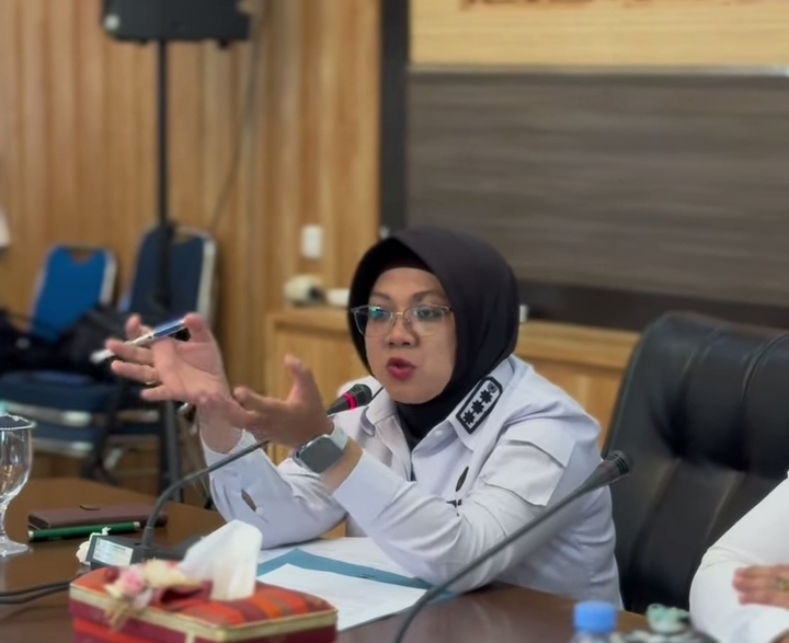 Bupati Siak Afni Tolak  Mobil Dinas Baru untuknya : Utang Banyak, Malu Saya