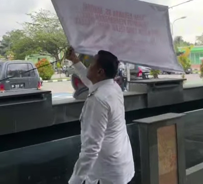 Pemko Pekanbaru Ambil Sikap Tegas,  Segel RSD Madani Dibuka, Kasus Dibawa ke Ranah Hukum