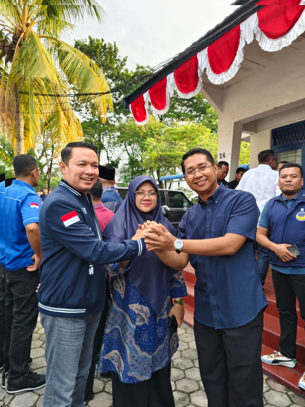 Dukungan Terus Bertambah, Afni Z- Syamsurizal Terima SK  Partai Nasdem, Demokrat Menyusul
