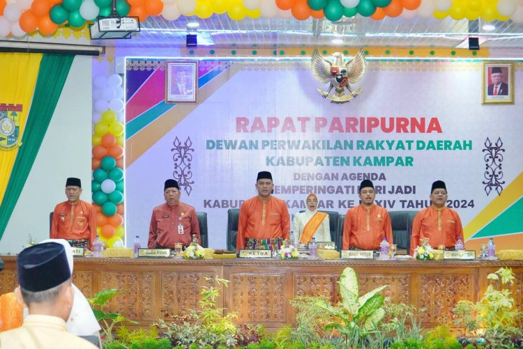 Dipimpin Ketua DPRD, Paripurna HUT Kampar ke-74 Berlangsung Khidmat