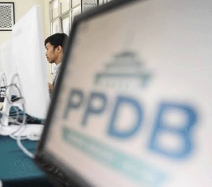 Hari Pertama, 8.600 Orang Mendaftar di SMP Negeri Pekanbaru