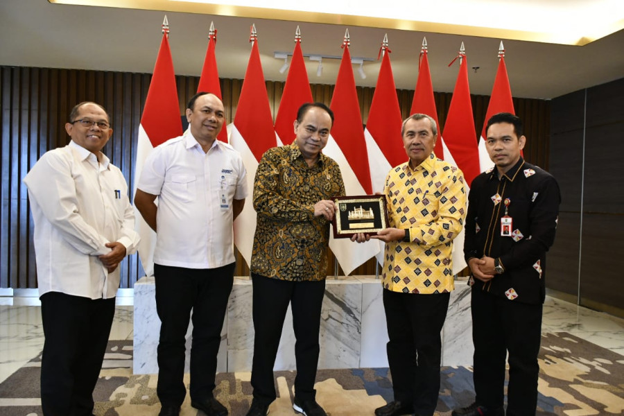 Minta Dukungan Riau Digital, Gubri Syamsuar Sambangi Menkominfo Budi Arie Setiadi