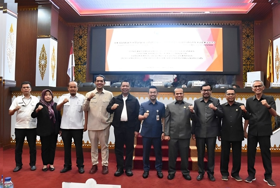 DPRD dan Pemerintah Kota Pekanbaru Sepakati KUA-PPAS APBD 2025