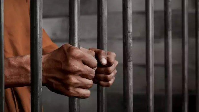 Modus Pura-pura Gila Terbongkar, Mantan Camat di Kampar Masuk Jeruji Besi