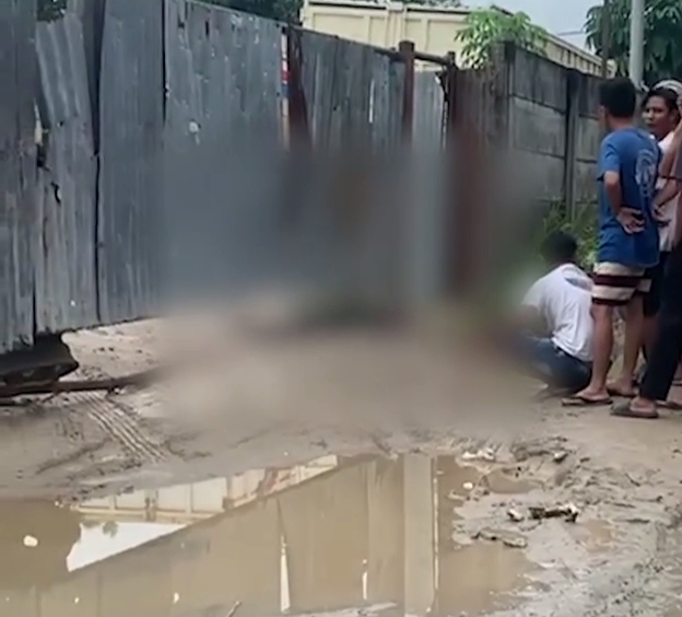 Mayat Pria Tersengat Listrik Ditemukan di Pintu Pagar Gudang Jalan Riau