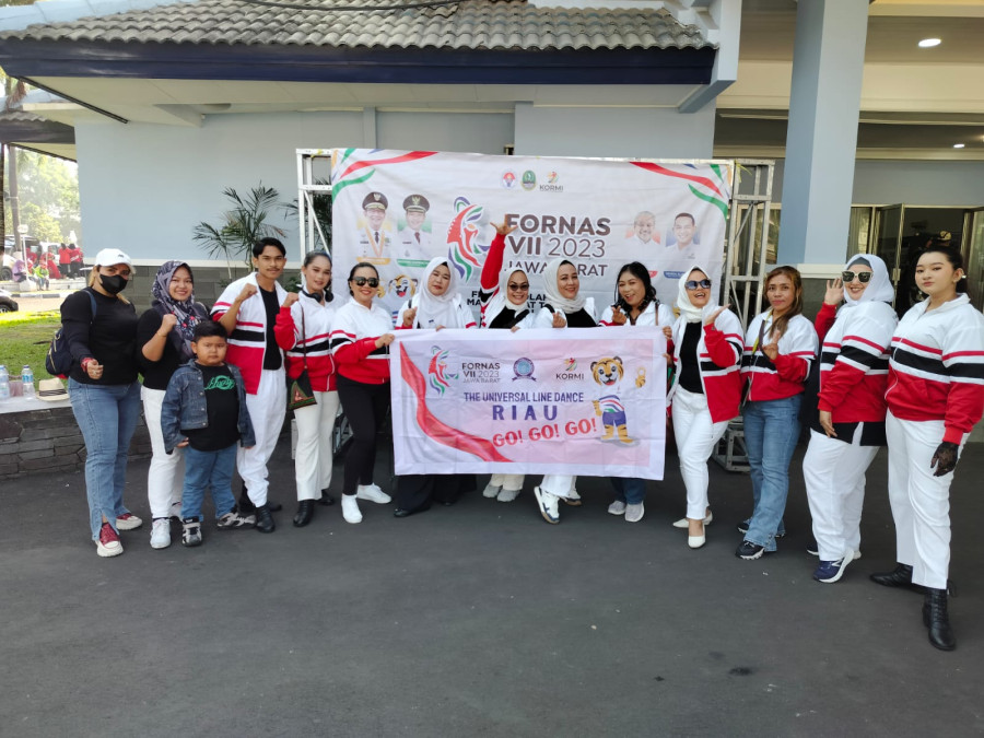 Universal Line Dance Riau Raih Harapan 3 Fornas VII Jabar
