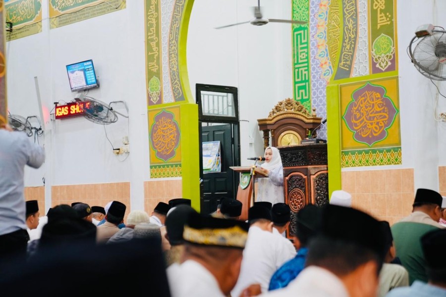 Semangat Kurban, Kasmarni Teguhkan Nilai Persatuan Masyarakat Bengkalis
