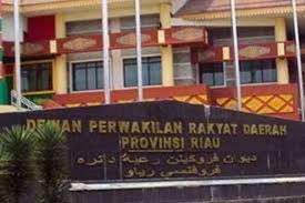 Satlantas Terapkan Rekayasa Jalan Hadapi Demo di DPRD Riau Hari Ini