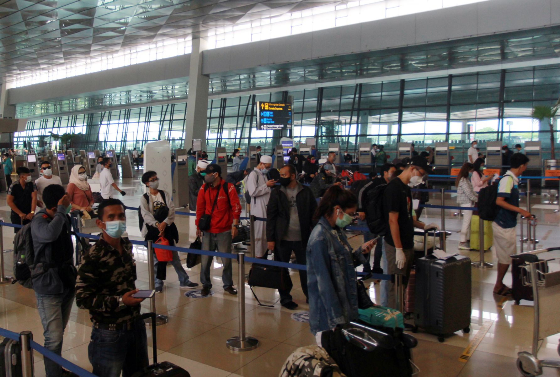 Libur Panjang, Penumpang di Bandara Soetta Tembus 61 Ribu