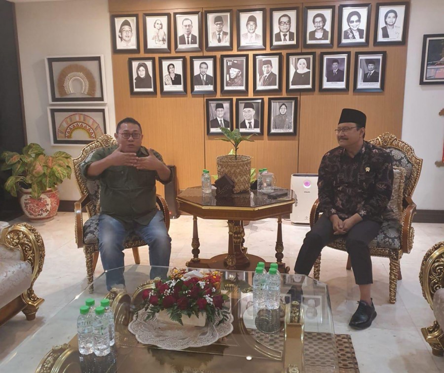 Ketua Umum SMSI Temui Mensos Bahas Sinergi dalam Peringatan HPN 2025