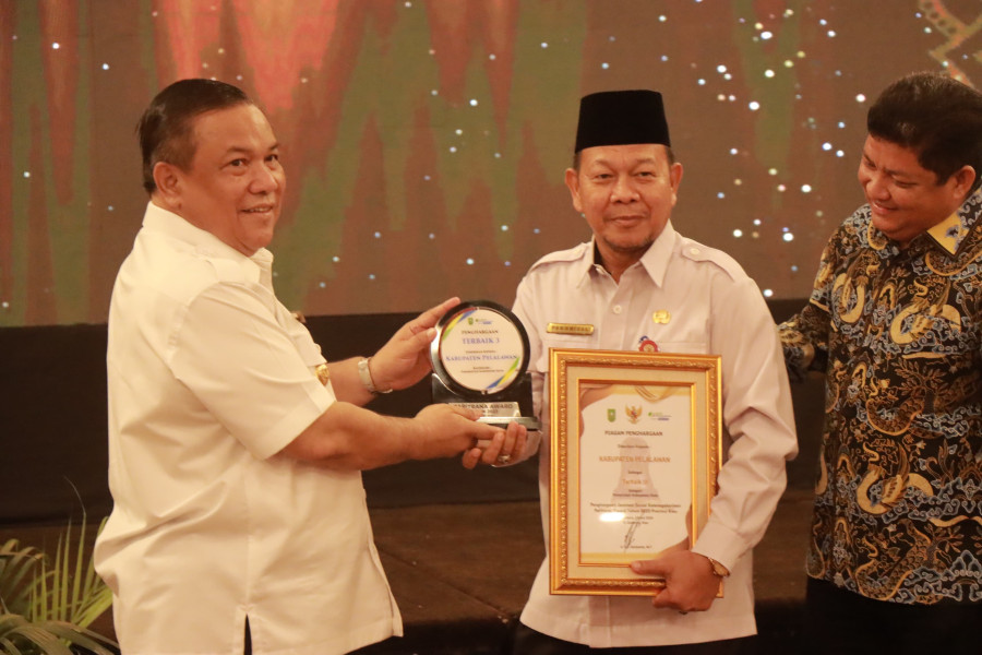 Pemkab Pelalawan Raih Penghargaan Paritrana Awards 2024