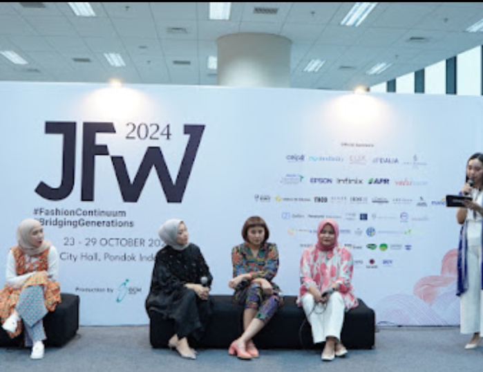 Epson Gandeng Desainer Indonesia di Jakarta Fashion Week 2024