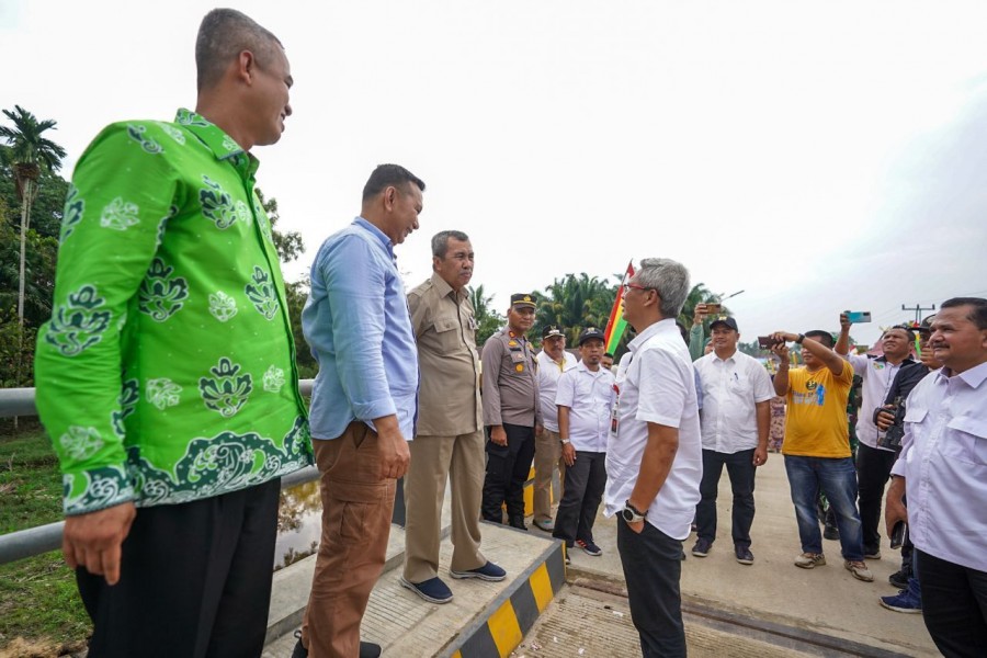 Gubri Syamsuar Resmikan Jembatan Sei Palis dan Sei Kubu Rokan IV Koto Rohul