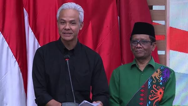 Megawati Umumkan Mahfud MD Cawapres Ganjar