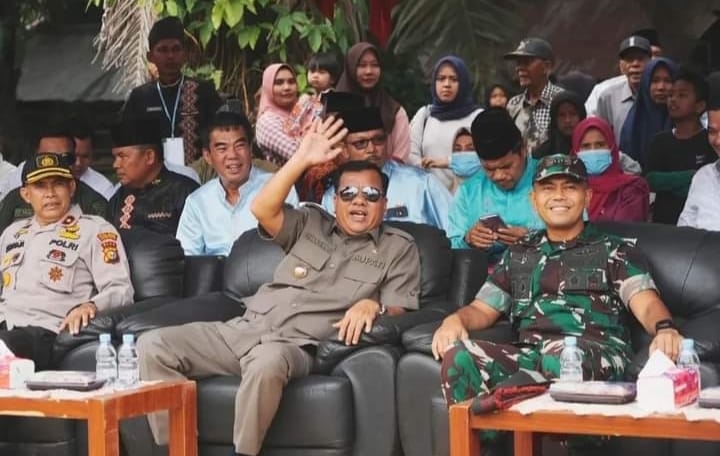 Bupati Suhardiman Amby Buka Pacu Jalur di Sentajo Raya